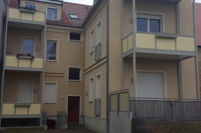 Außenansicht mit Balkonen