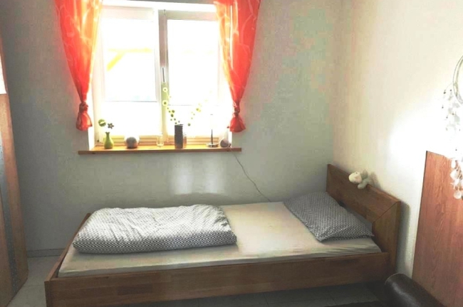 Kinder-/Gästezimmer