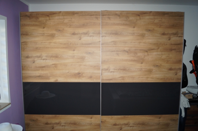 SZ Kleiderschrank