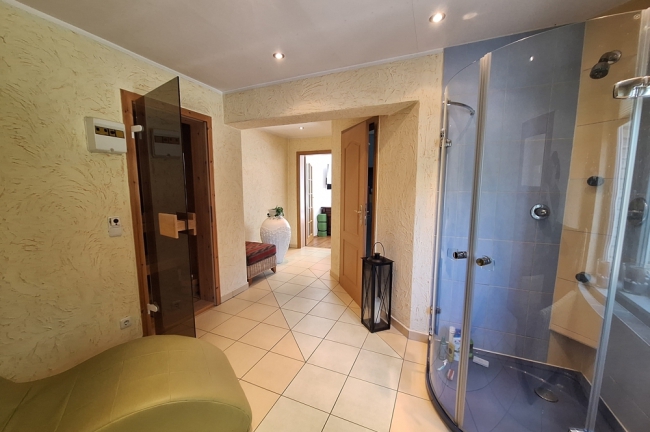 Wellnessbereich mit Sauna